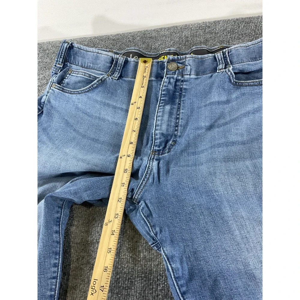 Lee Extreme Motion Athletic Fit Tapered Leg Jeans 42x32 Stretch Blue Denim